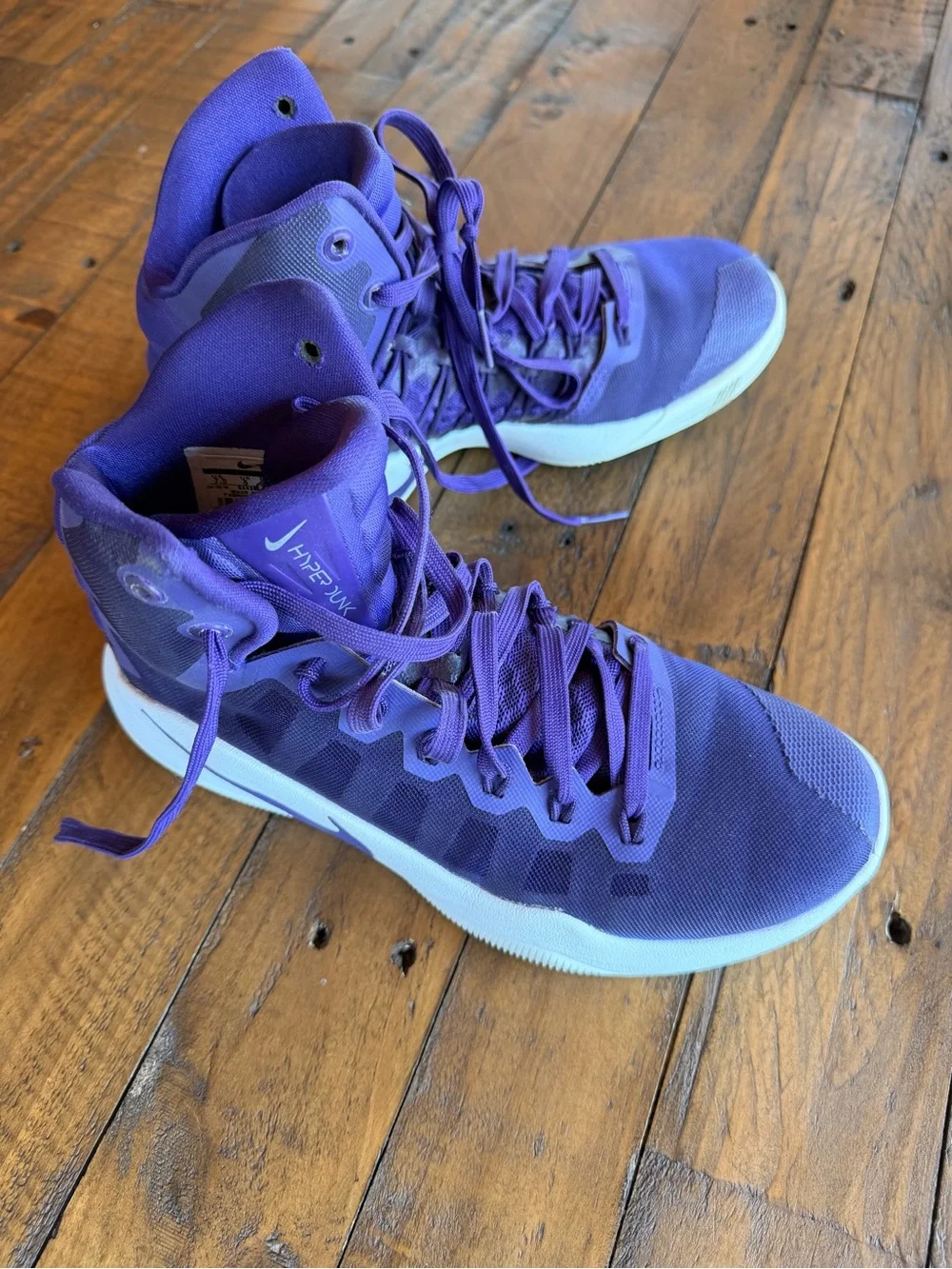 Nike Hyperdunk Purple High Top Basketball Shoes Women’s 7.5 EUC