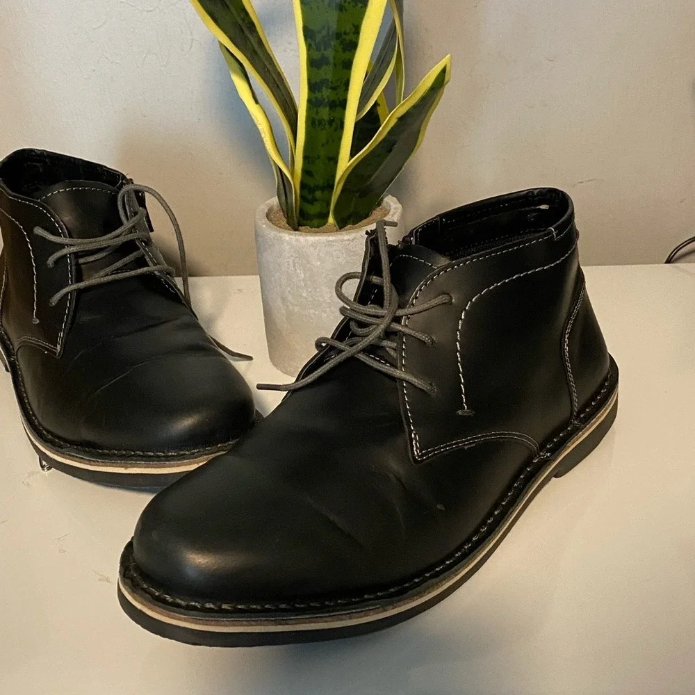 Steve Madden Black Chukka‎ Boots