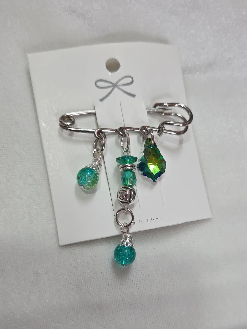 Hand Crafted Kilt Pin Brooch Elegant Beads Retro Vintage Style Unique Trendy