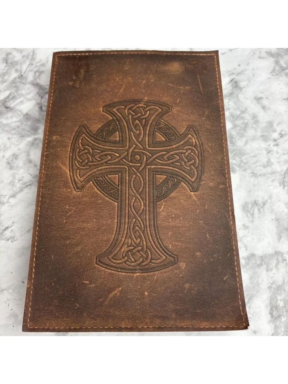 *Young Life Faux Leather NIV Bible W/ Celtic Cross Cover 2011 Biblica