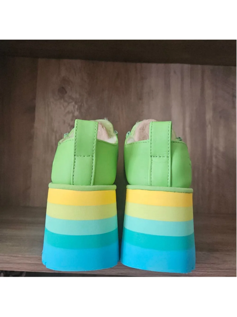 UGG Urseen Platform All Gender Multicolor Lamb Wool Slide On Womens 7 NIB Green