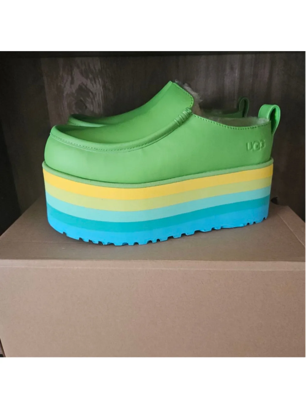 UGG Urseen Platform All Gender Multicolor Lamb Wool Slide On Womens 7 NIB Green