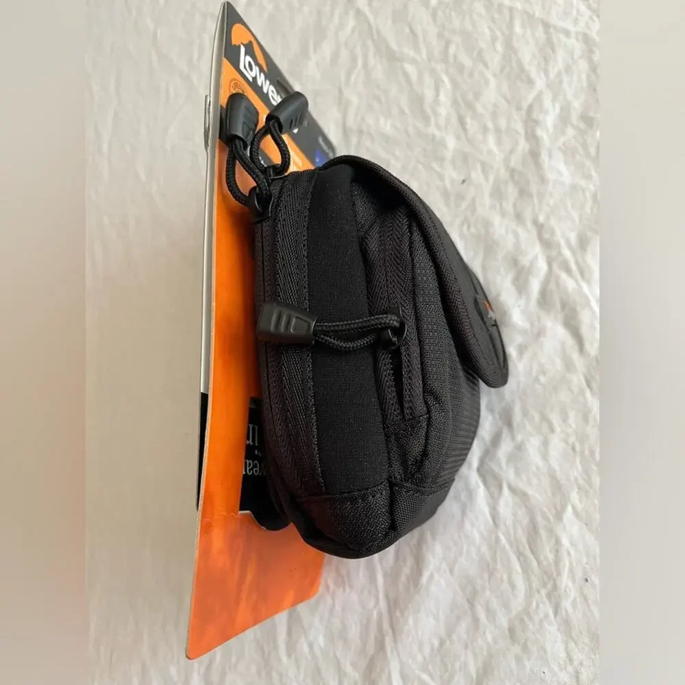 Lowepro Rezo 50 Digital Camera Bag with Shoulder Strap and Belt Loop NWT