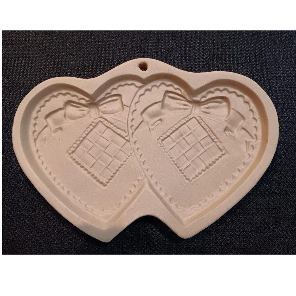 Vintage 1988 Brown Bag Cookie Art Double Heart Mold Hill Design Tan Ceramic 80s