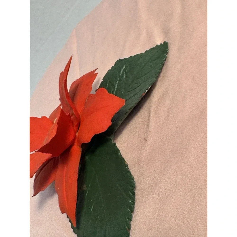 Capodimonte Flower Red Poinsettia Italy Porcelain Napoleon Pre-owned