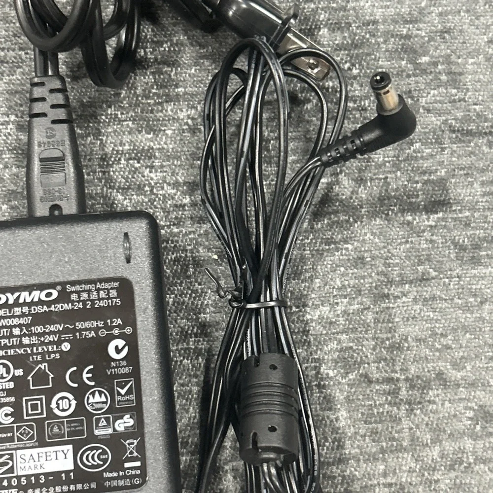 Dymo by sleek