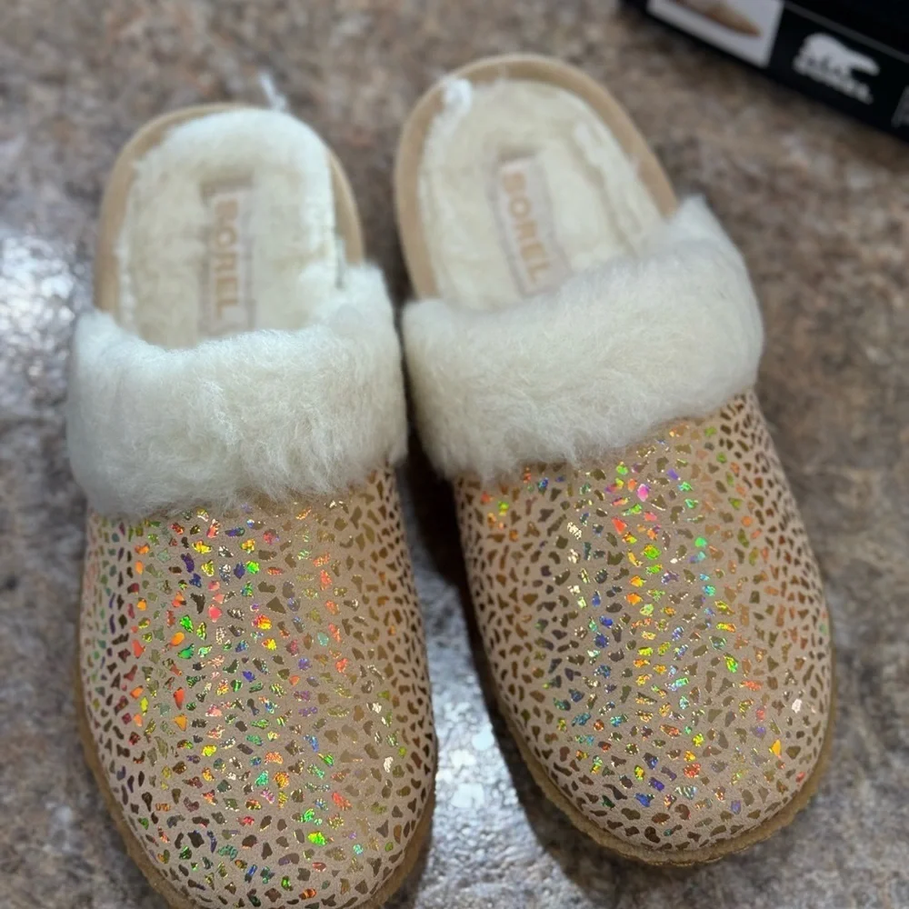 New Sorel Girls Slide Slippers