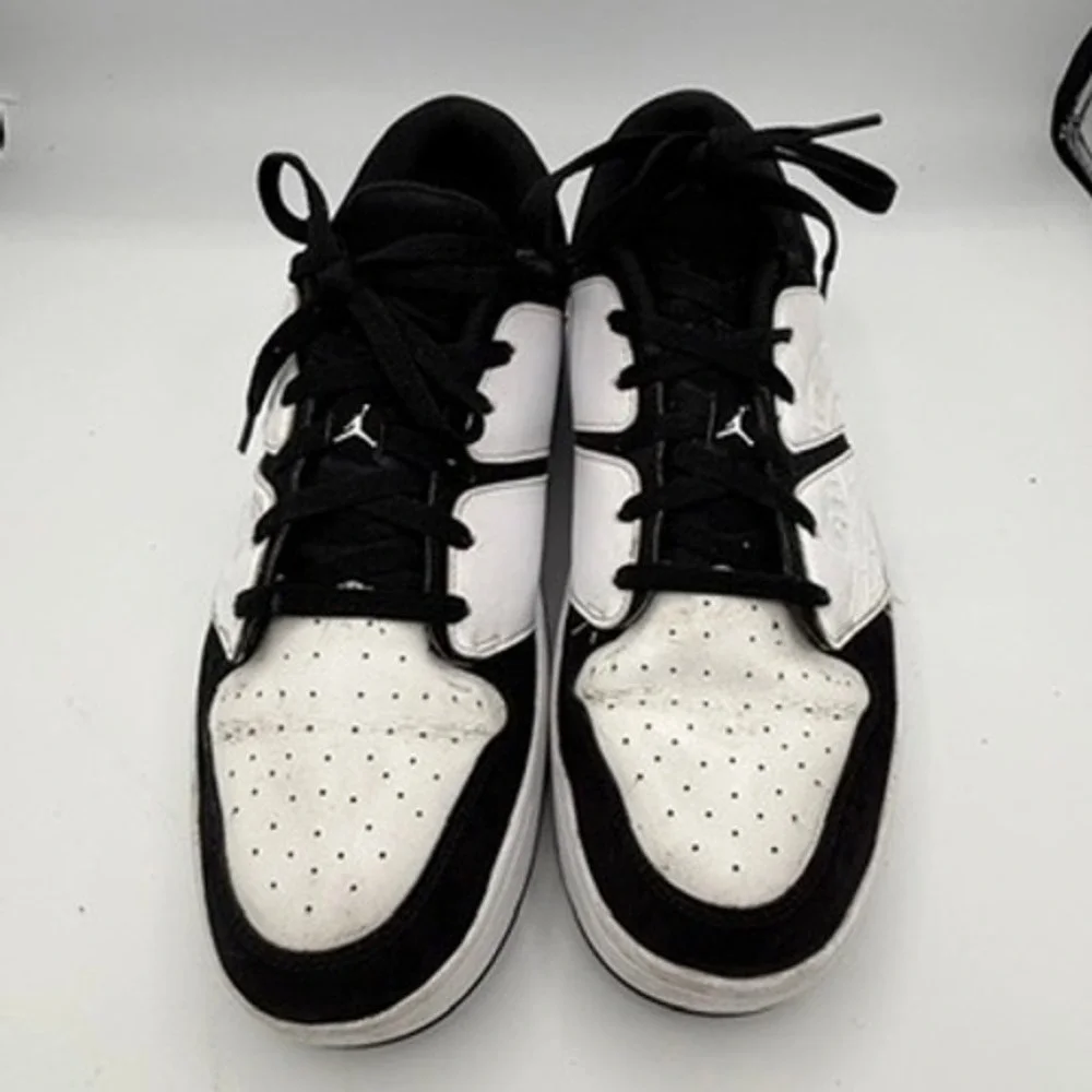 Nike Jordan Nu Retro 1 Low Mens Sz 11 Black White Wings Logo Basketball Sneaker