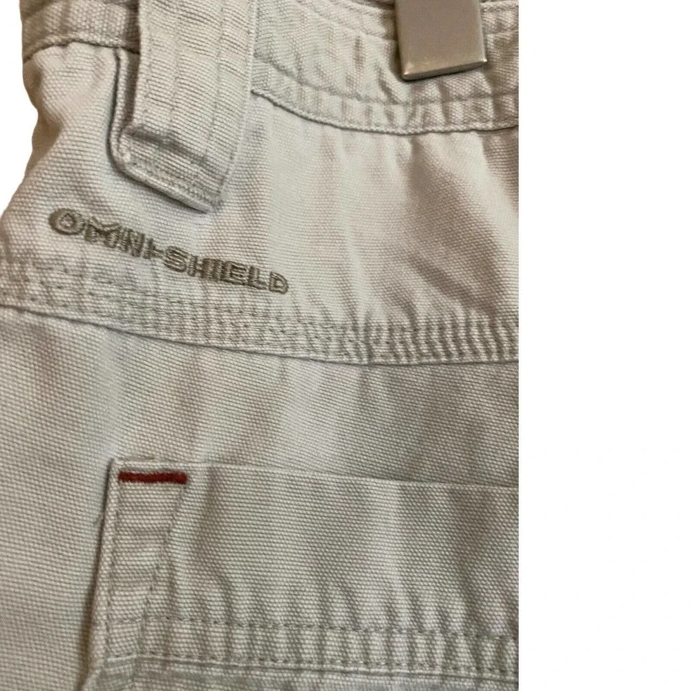 Columbia men tan