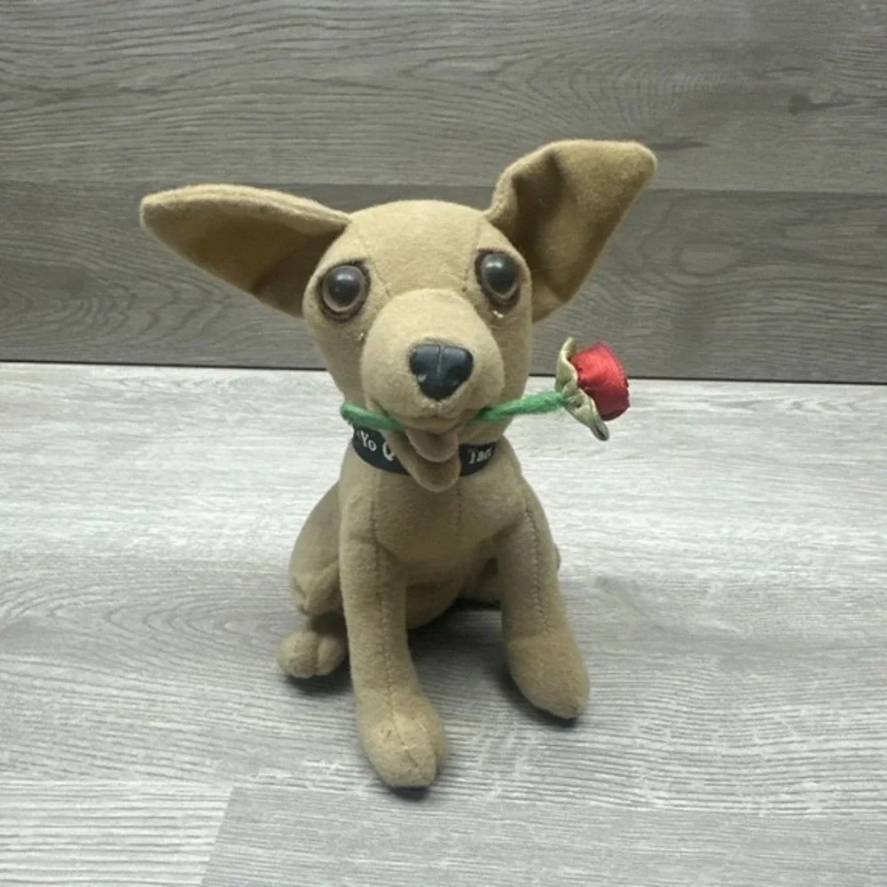 3 Vintage Taco Bell Chihuahua Plush Toys.‎ Do Not Talk. Three Plush Dogs. Nice!