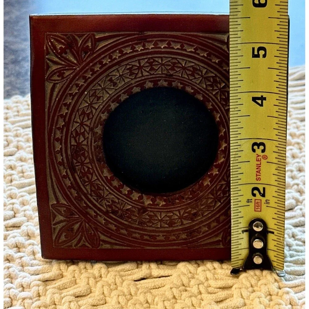 Unbranded set carved