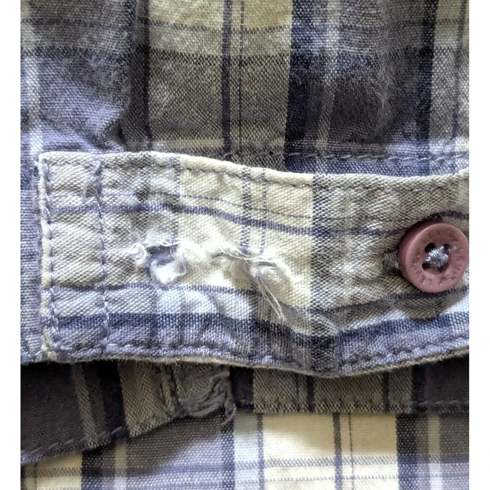Levis shirt fit made