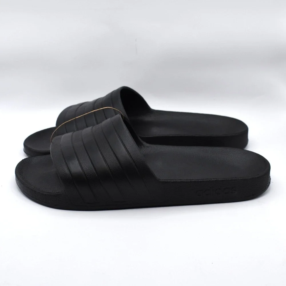 adidas Adilette Aqua Slides Sandals Slip On Men's 13 Women's 14 Black NWT F35550