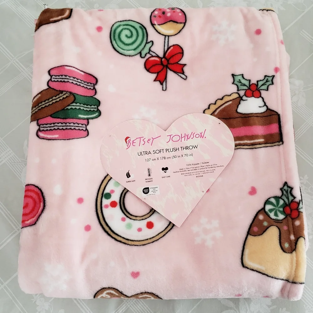 Betsey Johnson day sold treats