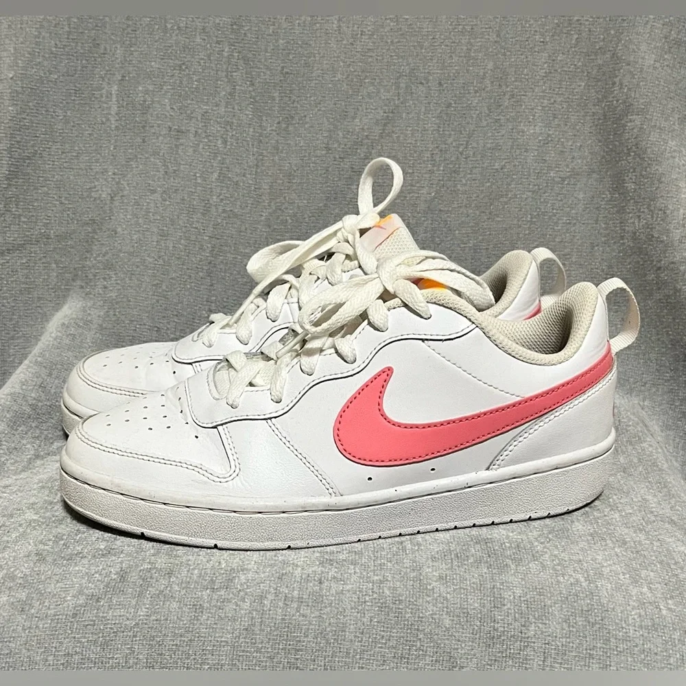 Nike Kids‎ White and Pink Sneakers