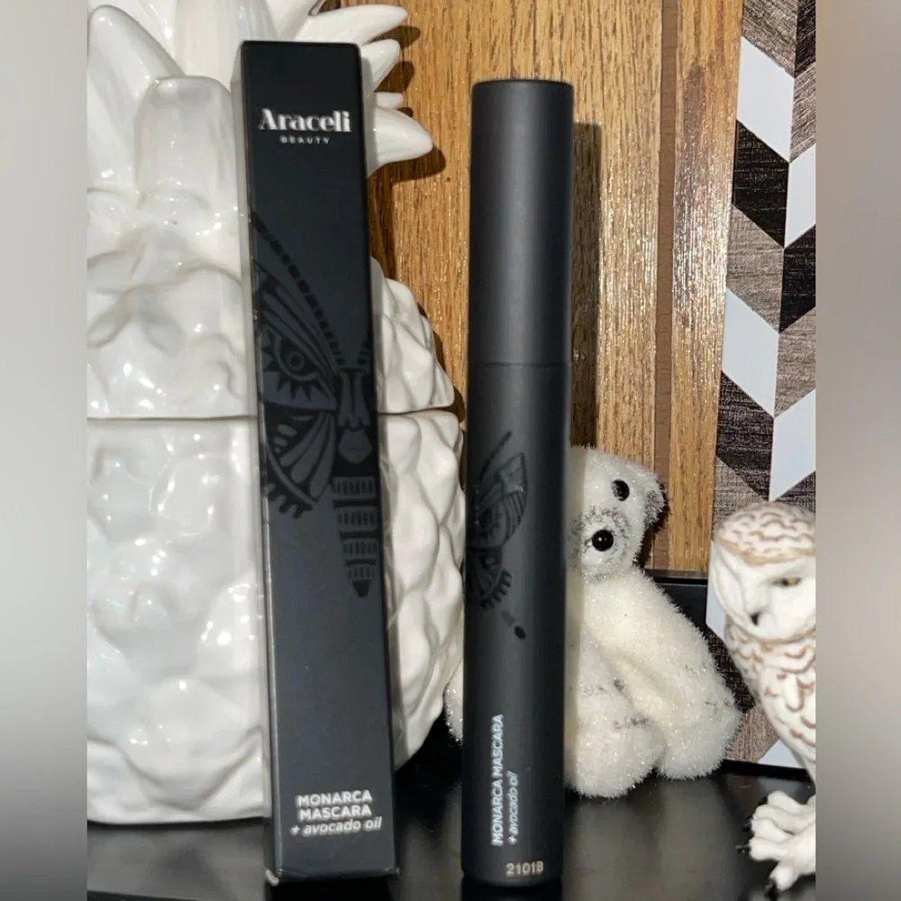 Araceli Beauty brand new