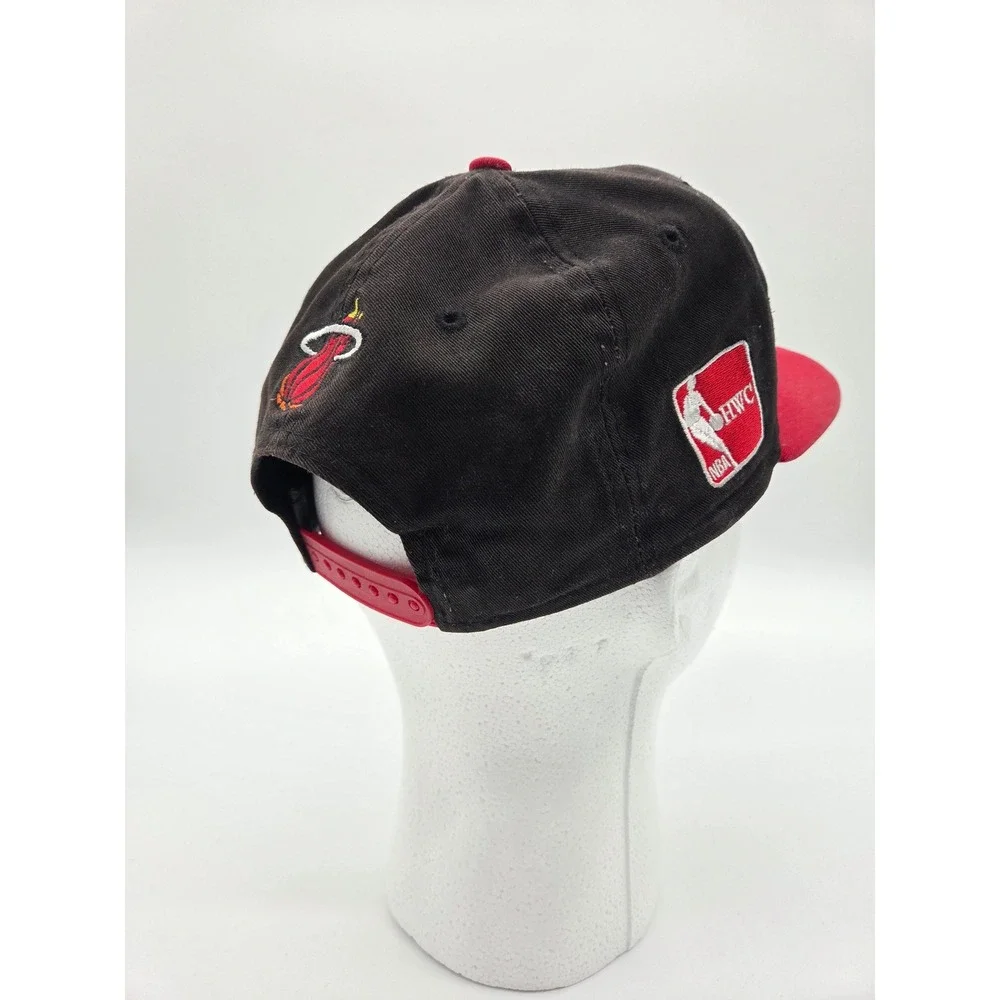 New Era vintage 2011