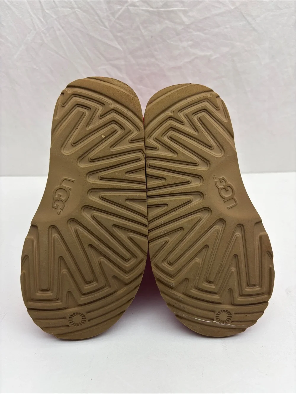UGG item used
