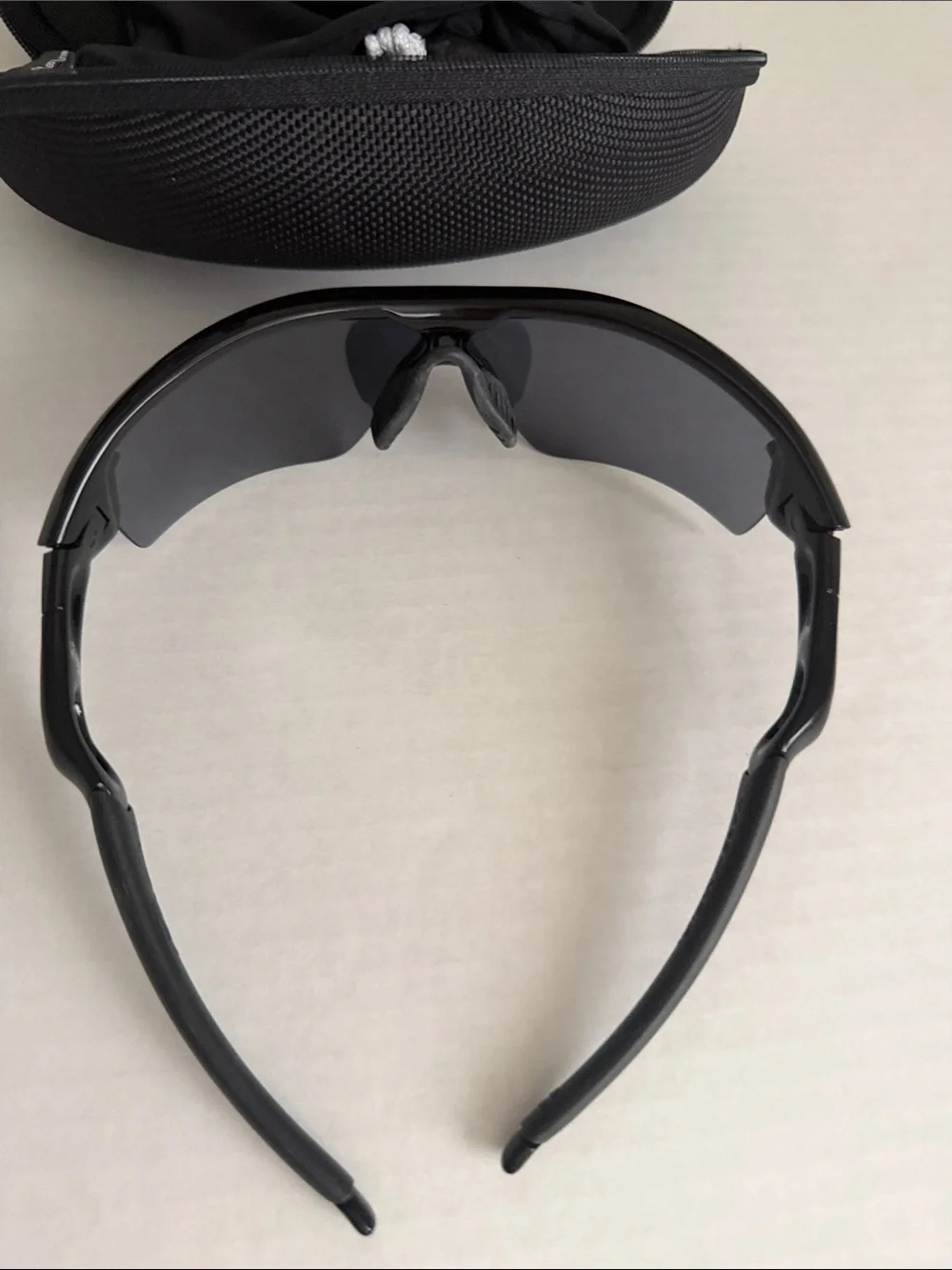 Oakley shield style