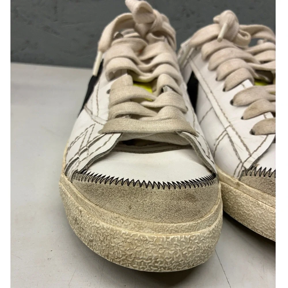 Nike visible stains