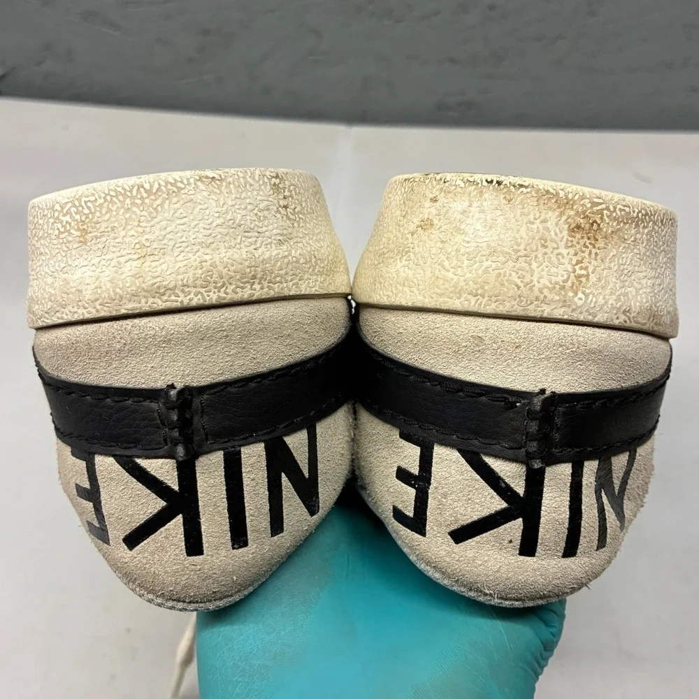 Nike visible stains