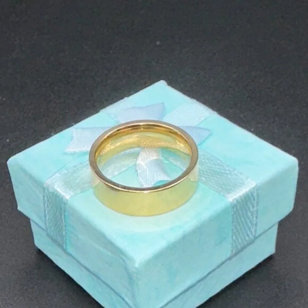 Unisex Gold Tone Band Ring Wedding Fashion