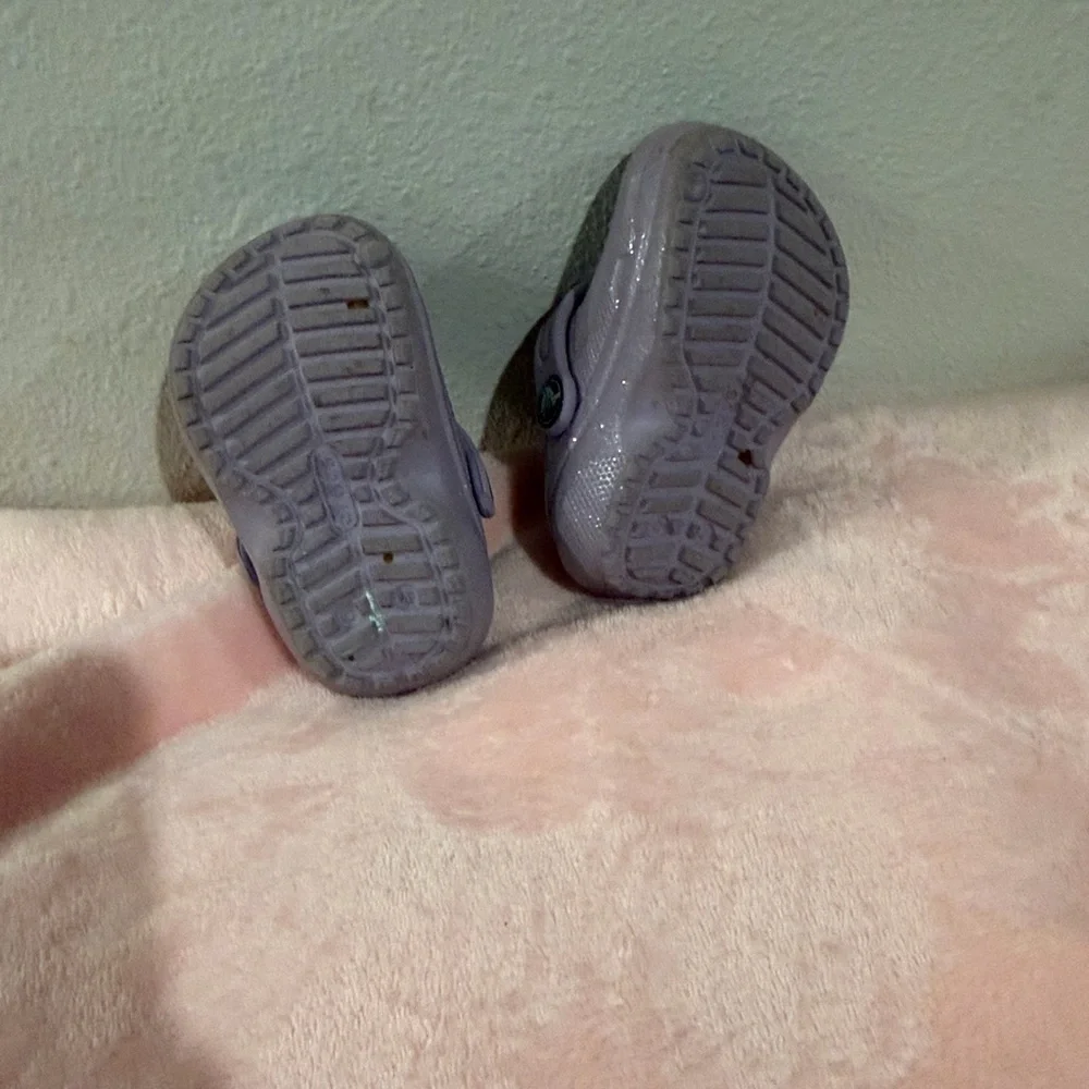 CROCS cozy stylish