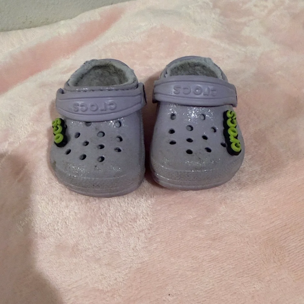 CROCS cozy stylish