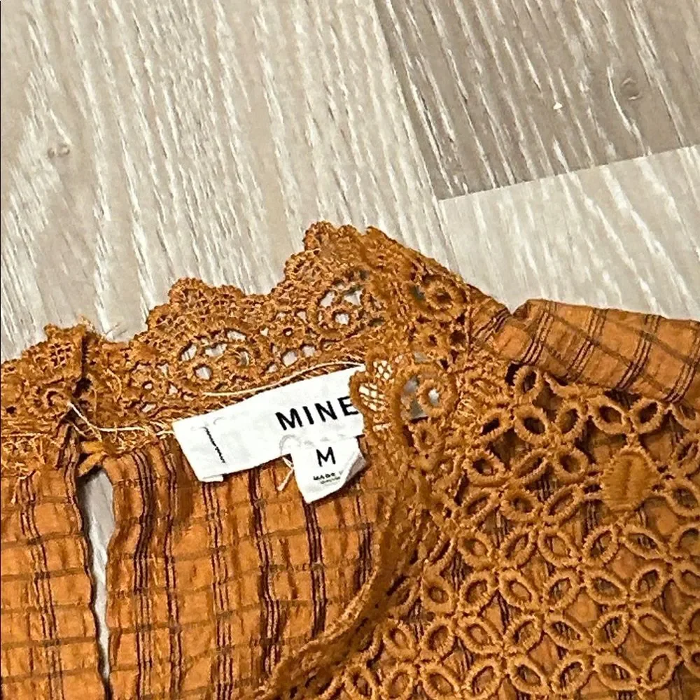Mine Lace Detail Textured Plaid Like Blouse Sz M