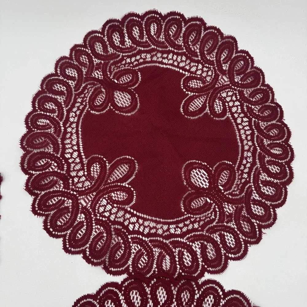 Vintage Red Lace Doilies & Placemat Set 3 Scalloped‎ Floral Table Decor