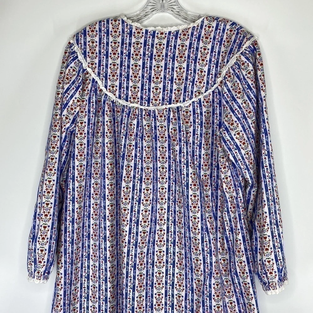 Lady Of Salzberg Blue White Heart Floral Long Nightgown Size Large