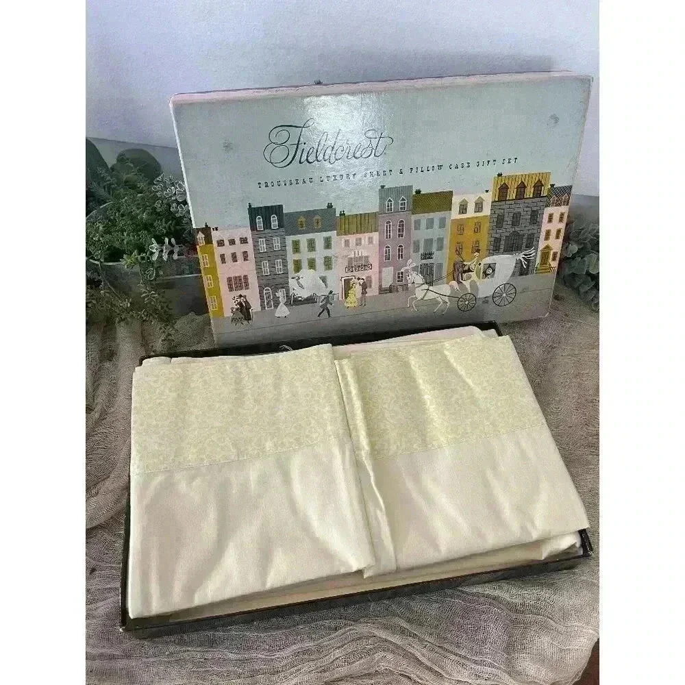 Fieldcrest Trousseau Luxury Sheet +‎ Pillow case yellow duchess hem gift set box