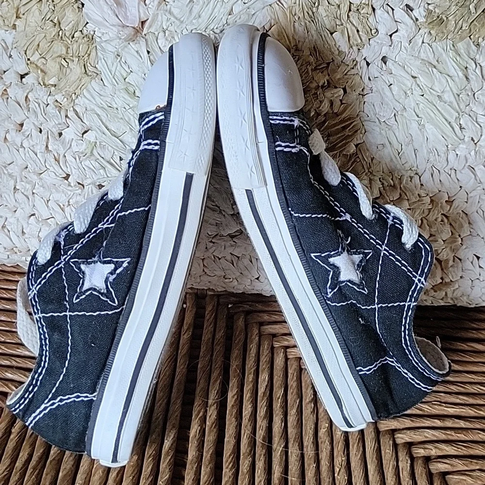 Converse one star