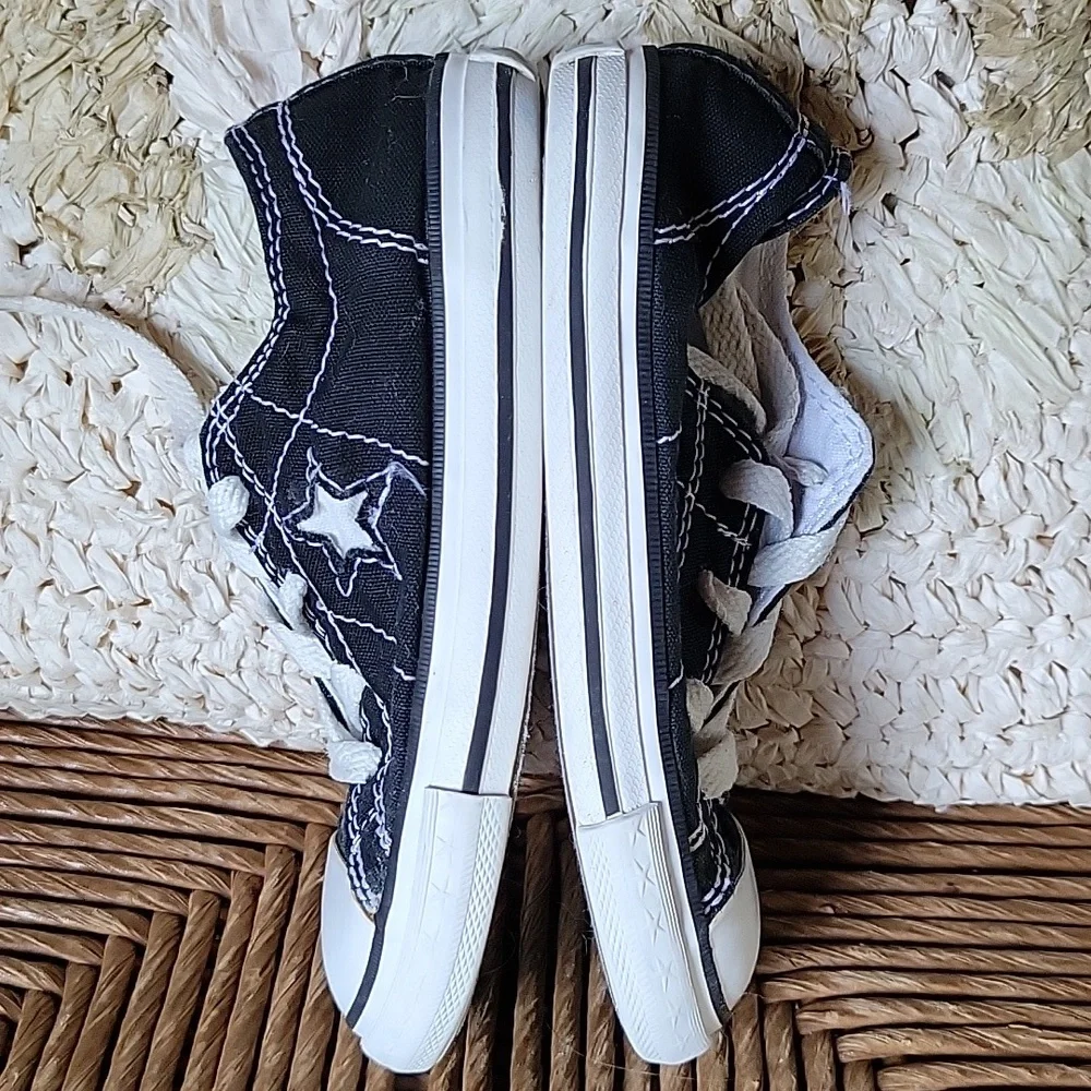 Converse one star