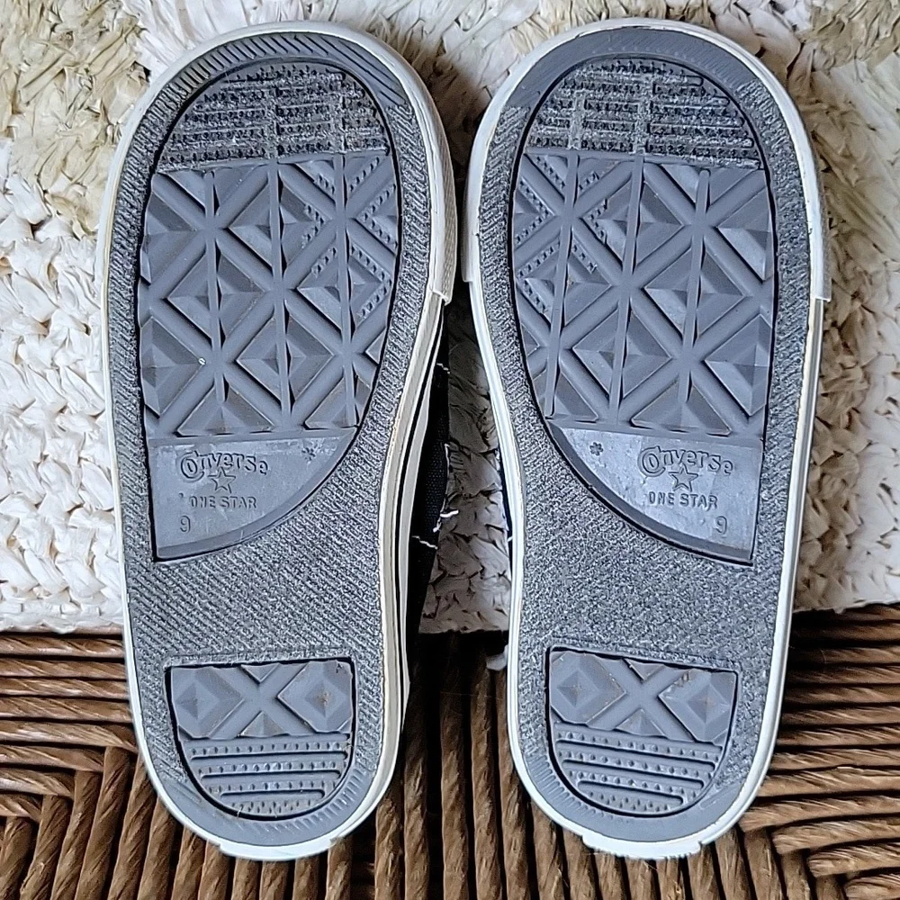 Converse one star