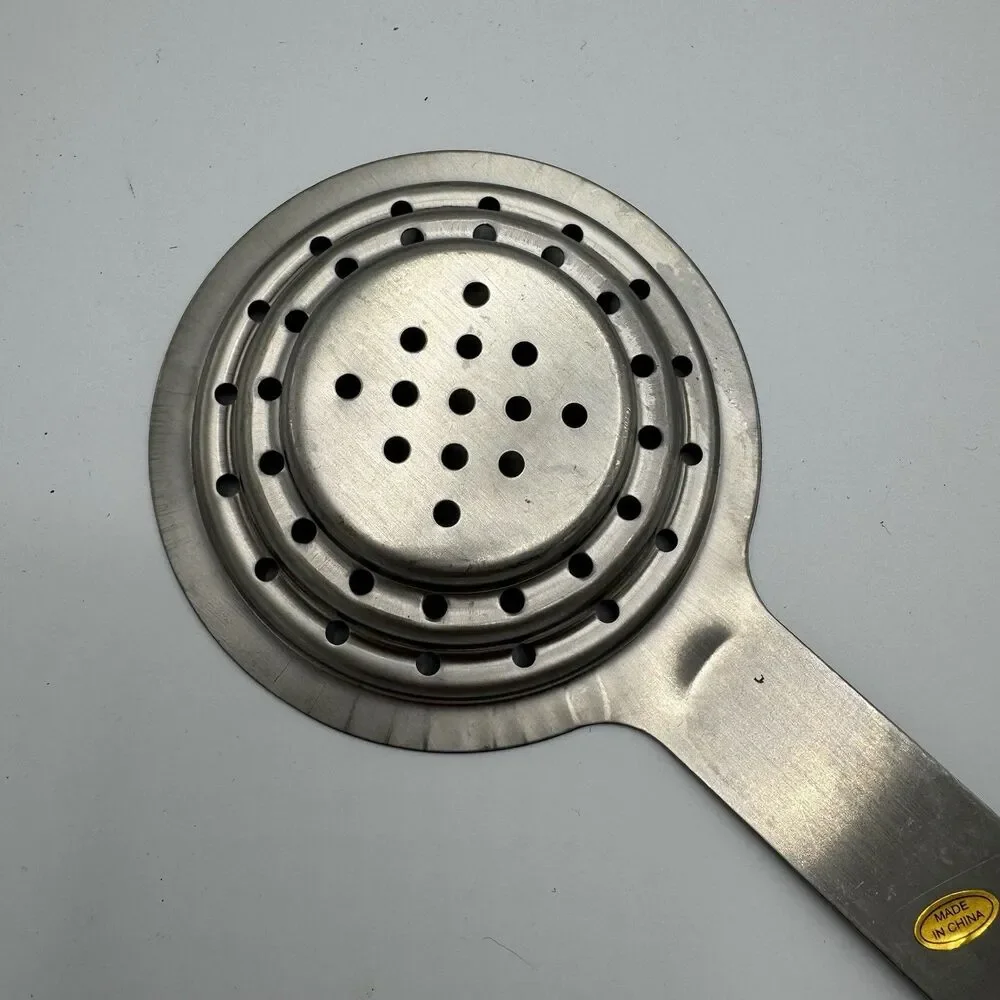 Unbranded universal can
