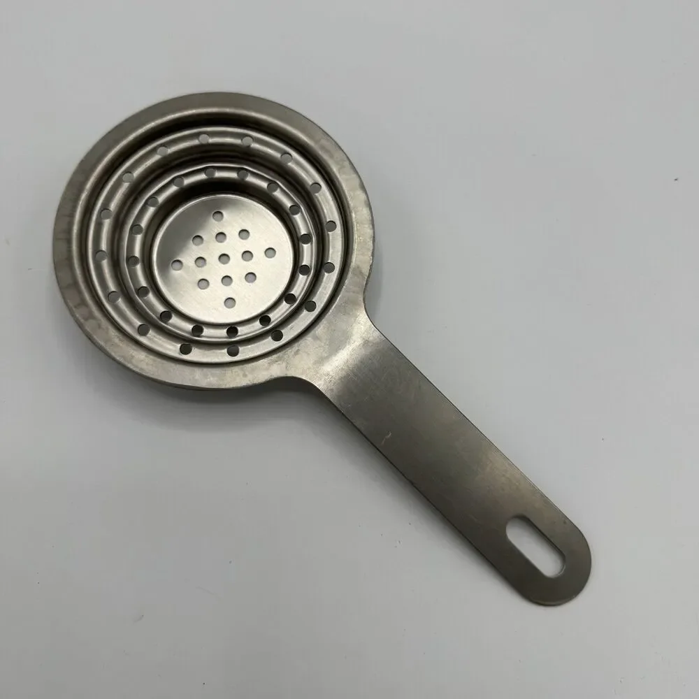 Unbranded universal can