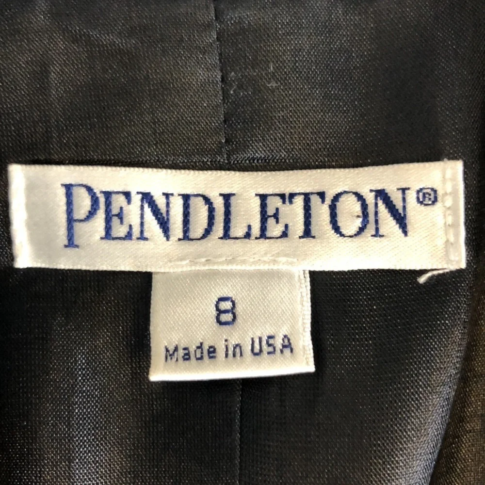 Pendleton three pockets