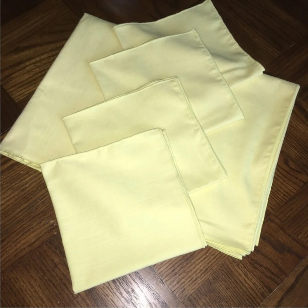 Tablecloth 4 napkins fabric bundle matching set solid yellow cotton blend 1980s