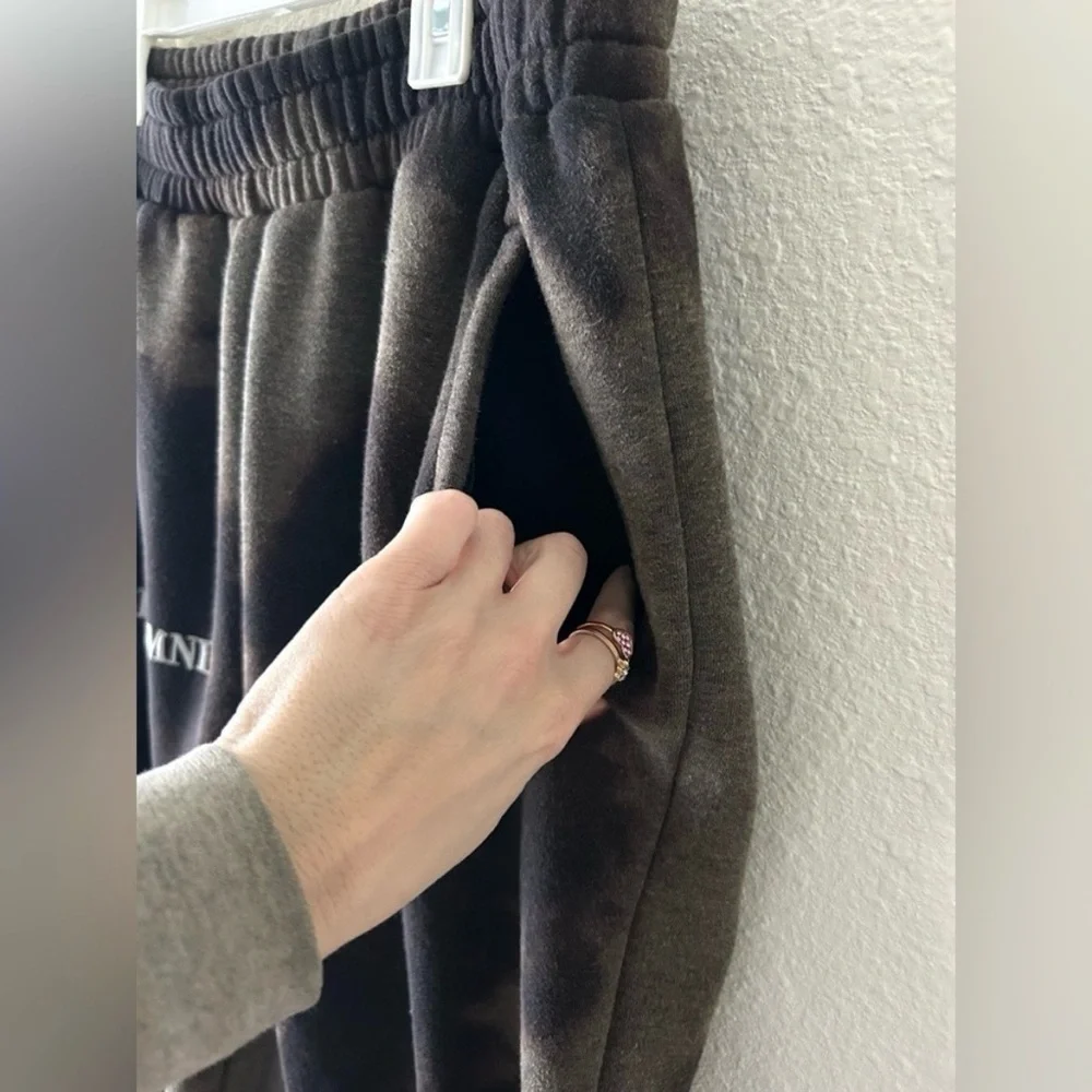 T-Crew Bleach Dyed Sweatpants – Size Large
