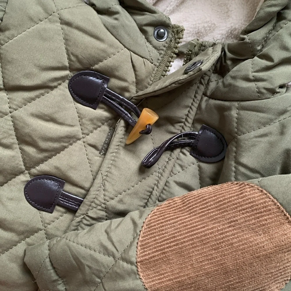 Perry Ellis stylish quilted