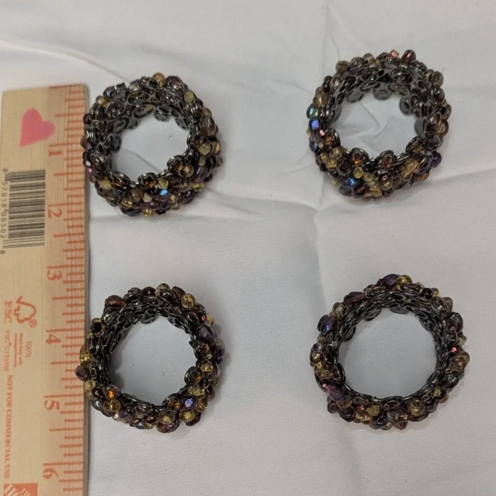 Pier 1 Napkin Rings Set of 4 Multicolor Beaded Wire Jewel Tone Boho Y2K Vintage