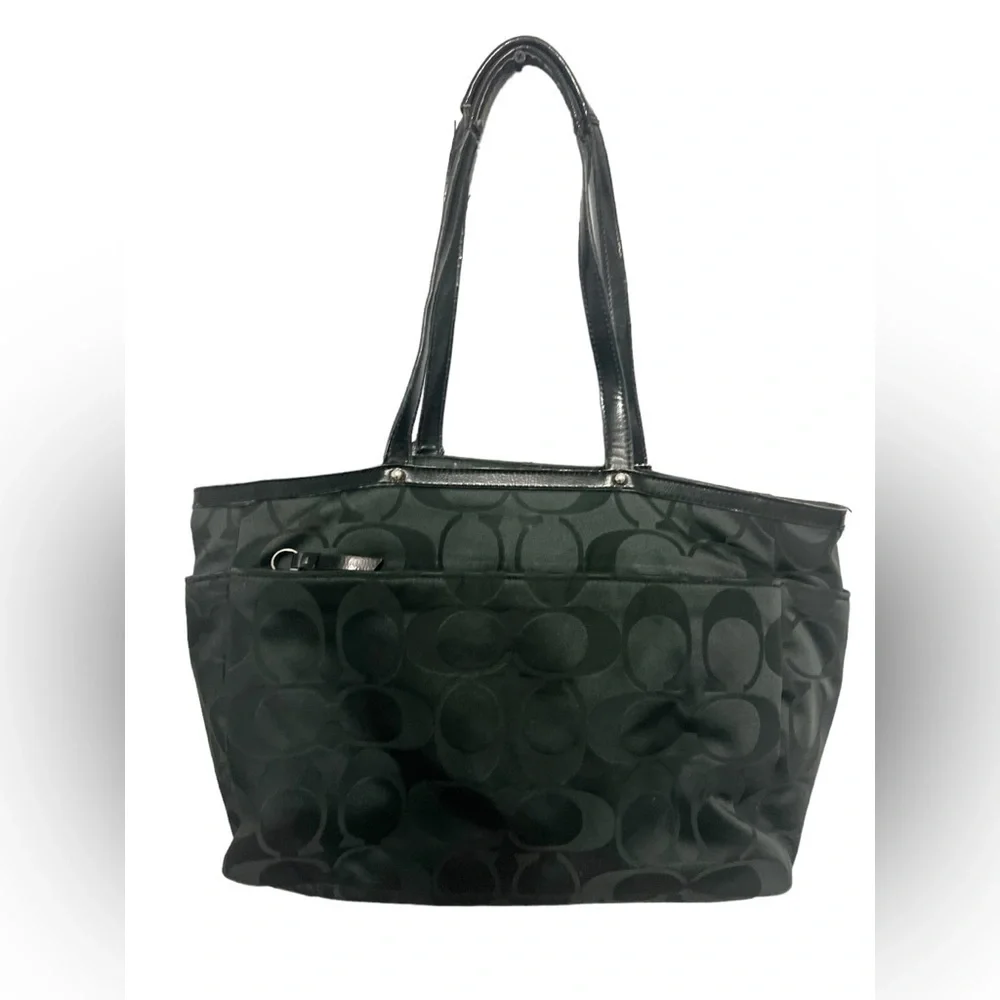 Coach applique daisy