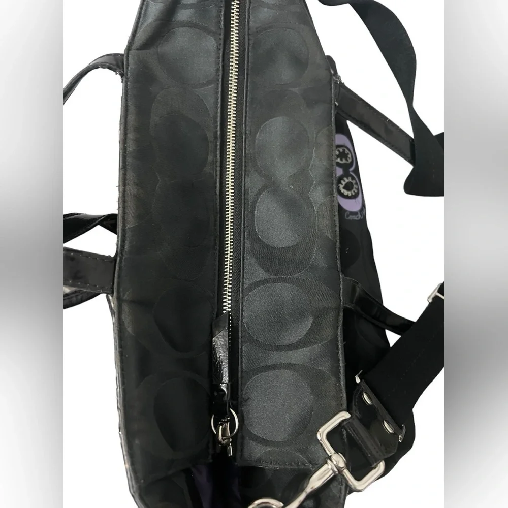 Coach applique daisy