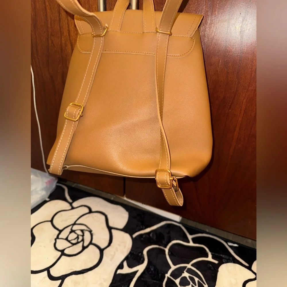 N/A gorgeous camel