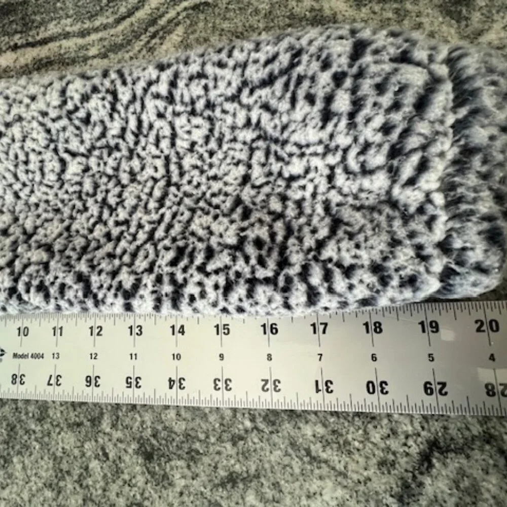Mia & Tess fuzzy,‎ sherpa-style women's jacket gray cozy fleece Large