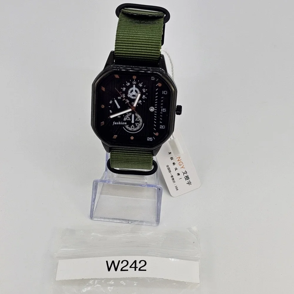 Men's Watch‎ 42MM Black Dial Black Case Date Army Green Canvas Band New Battery