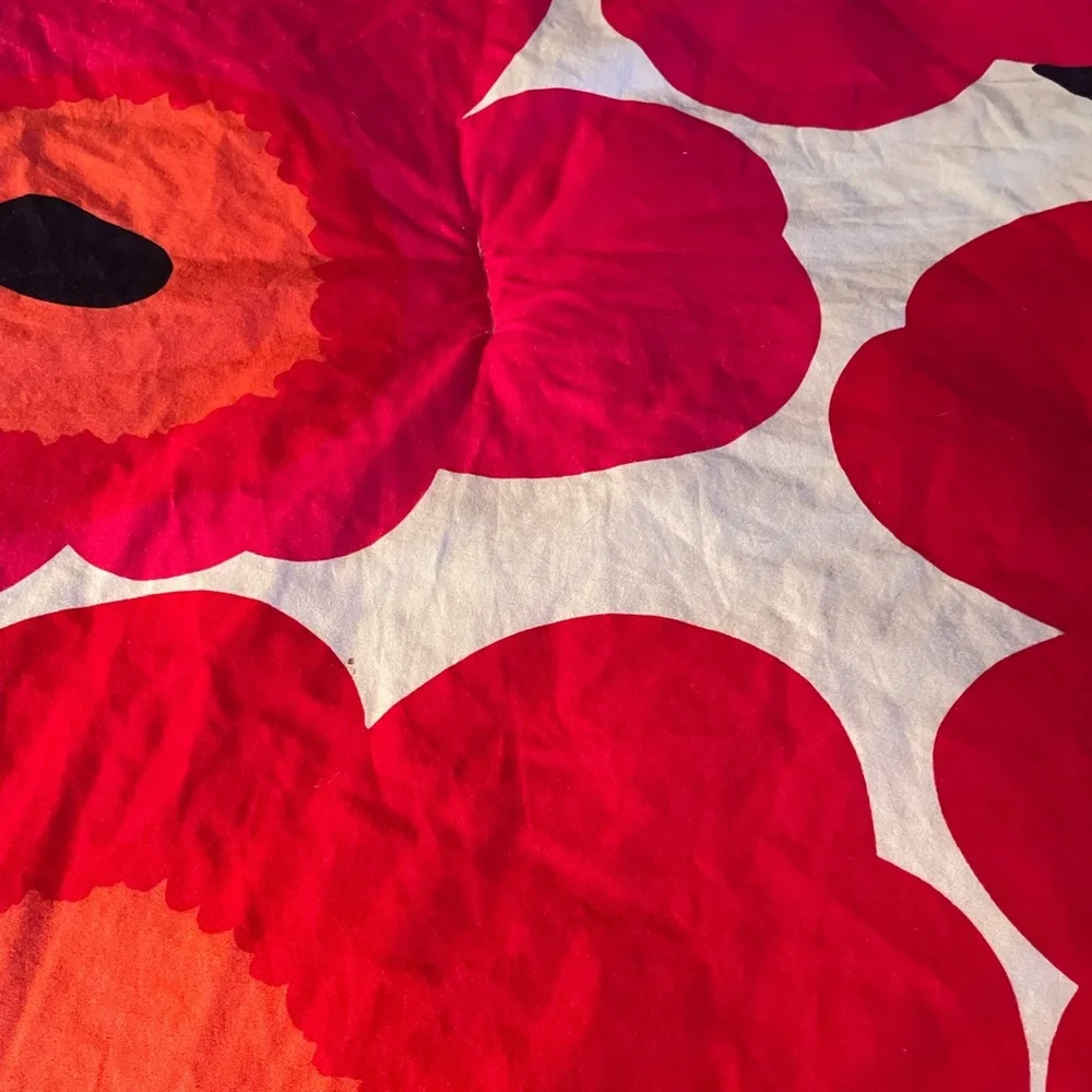 NWOT Marimekko comforter pillowcases sham set Unikko Red floral bed set READ