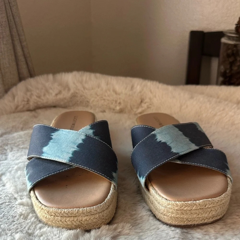 Lucky Brand stylish sandals