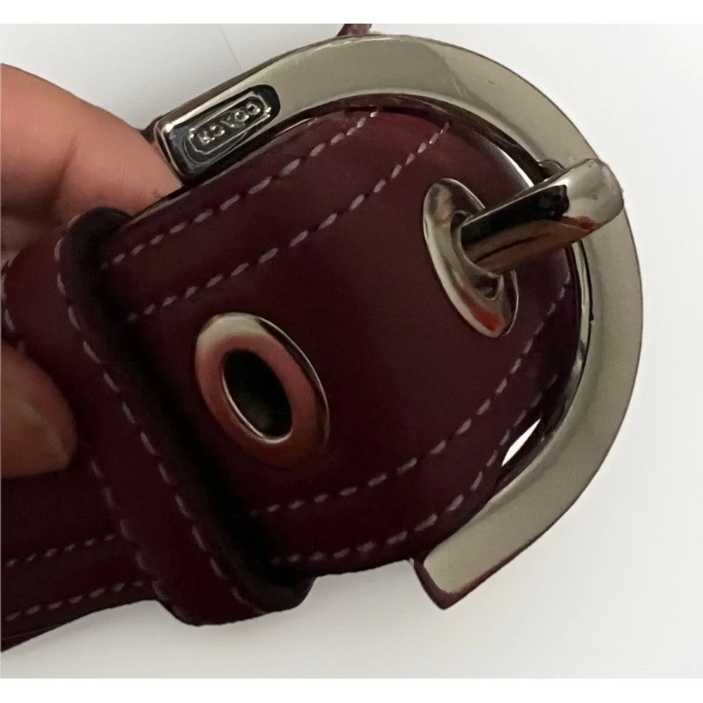 Coach tag stylish